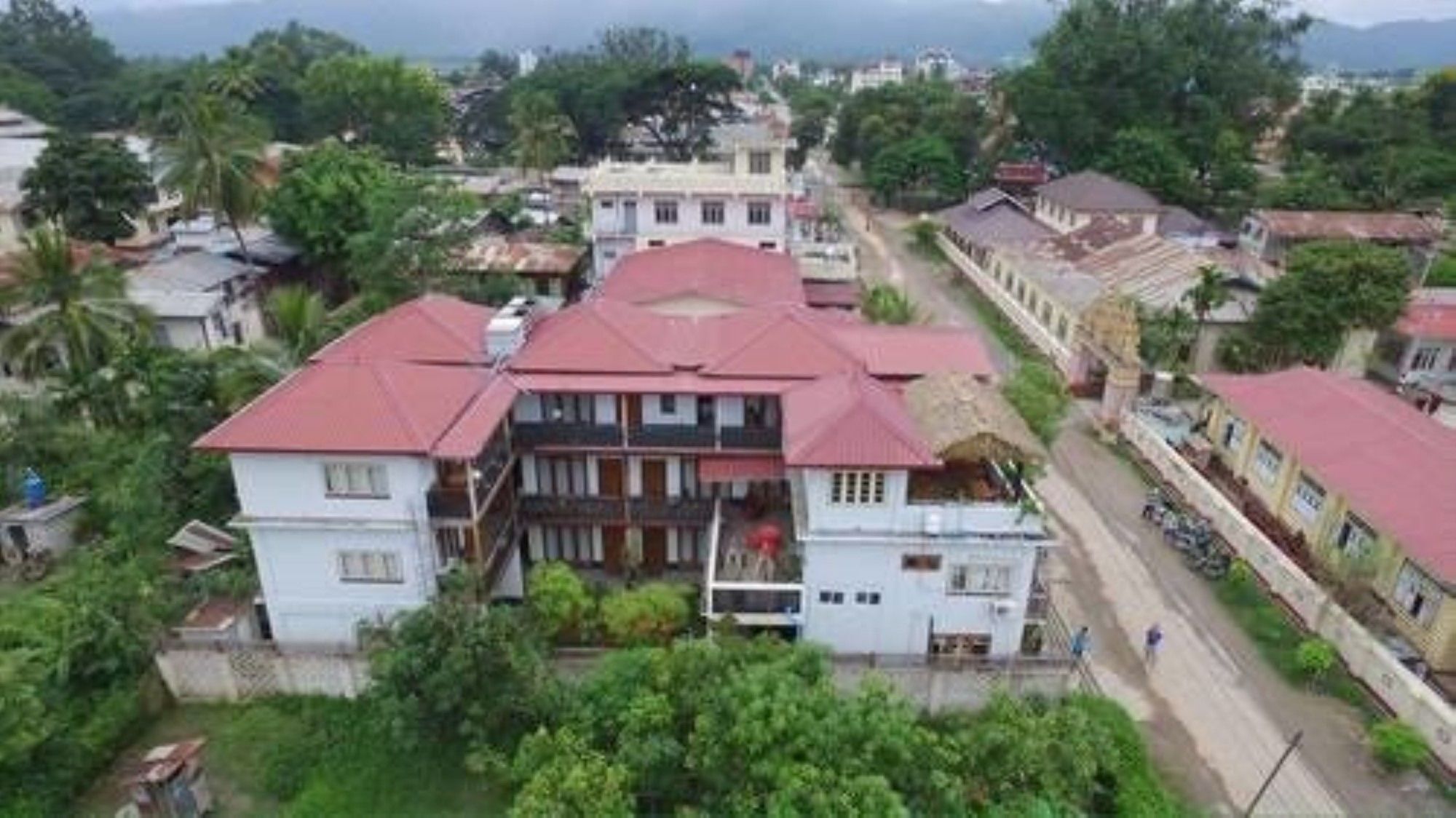 Three Seasons Inn & Spa Nyaung Shwe Esterno foto